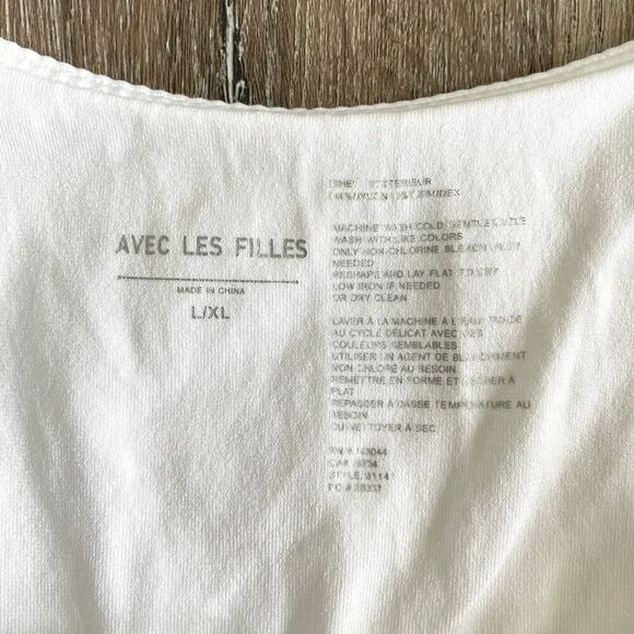 Avec Les Filles Built in Bra Tank White - Size: L / XL - Picture 3 of 6